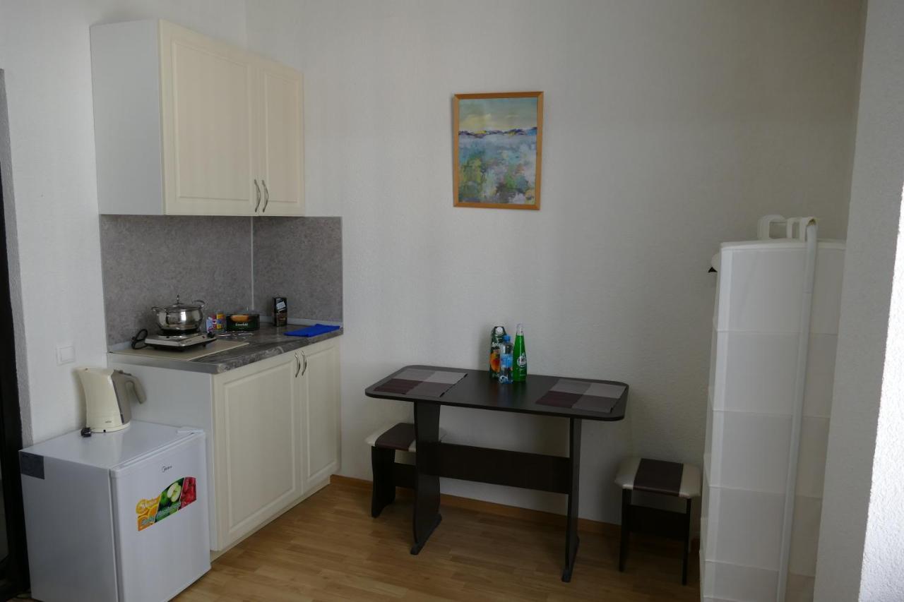 Apartments Na Beregu Sukhumi Exterior photo